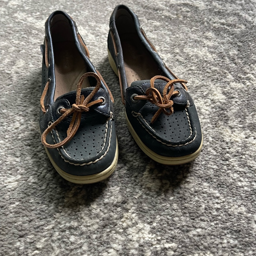 Sperry women’s shoes.  Size 6.5.  Like new condition.